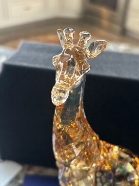 2018  Swavorski Authetic Crystal Giraffe Figurine -with box and COA.